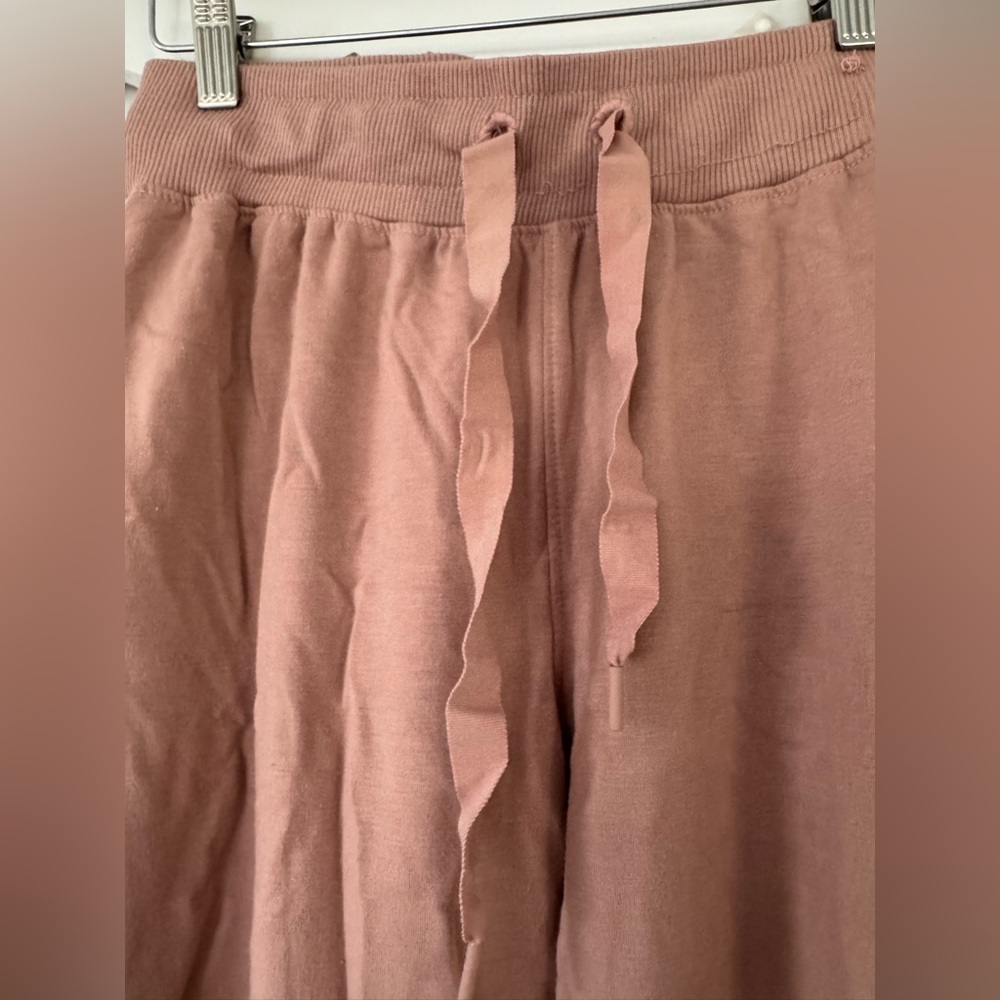 Luxome Essential jogger and tunic set - Picture 15 of 16